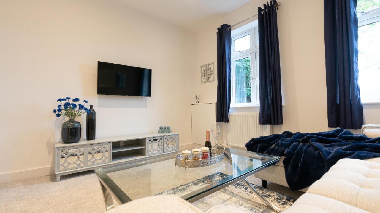 Luxury Living Away From Home Redhill  Eksteriør bilde